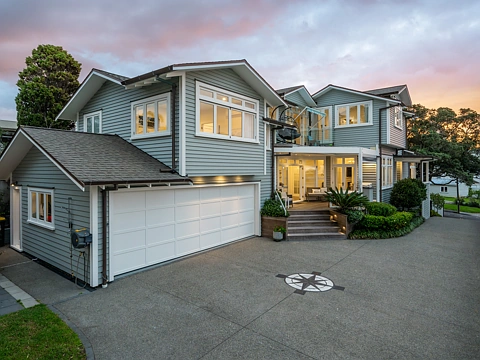 Takapuna 4 Bedroom Character Bliss | Act Now!