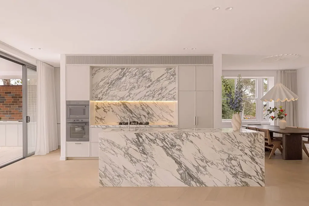 Burwood 4બેડરૂમ Architecturally Crafted Estate with Bespoke Luxury in a Blue-Ribbon Address