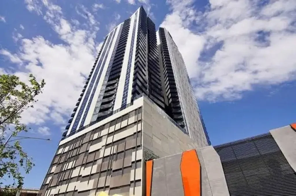 Luxury Living in the Heart of Southbank - Unfurnished One-Bedroom Apartment NOW Available for Lease