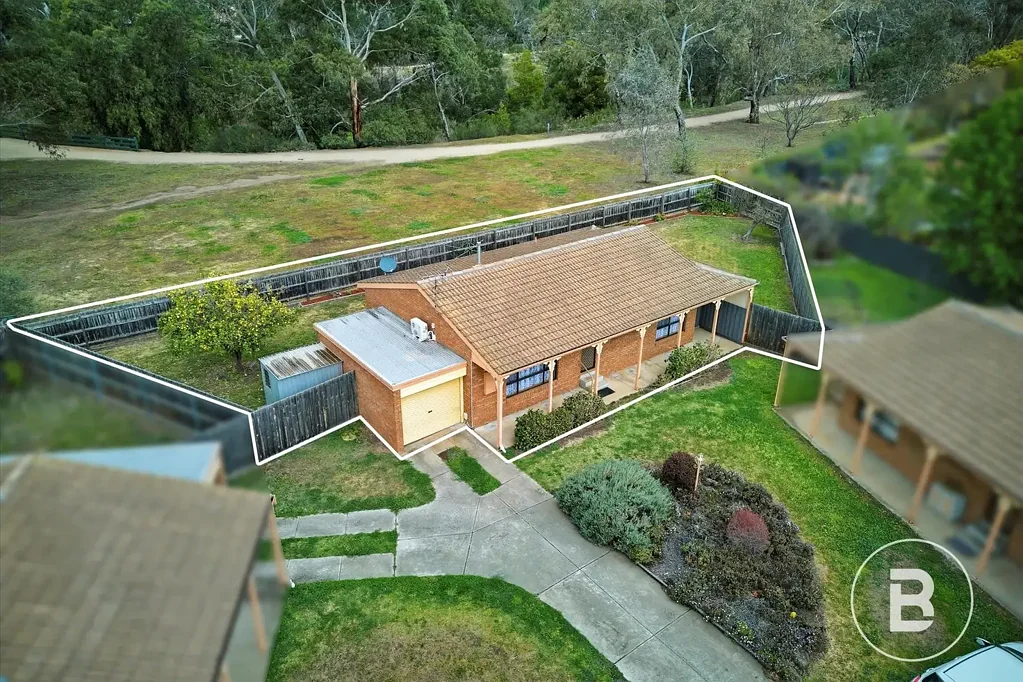 Bacchus Marsh 2Kwarto IMMACULATE UNIT ON HUGE 439sqm WITH DIRECT PARK ACCESS