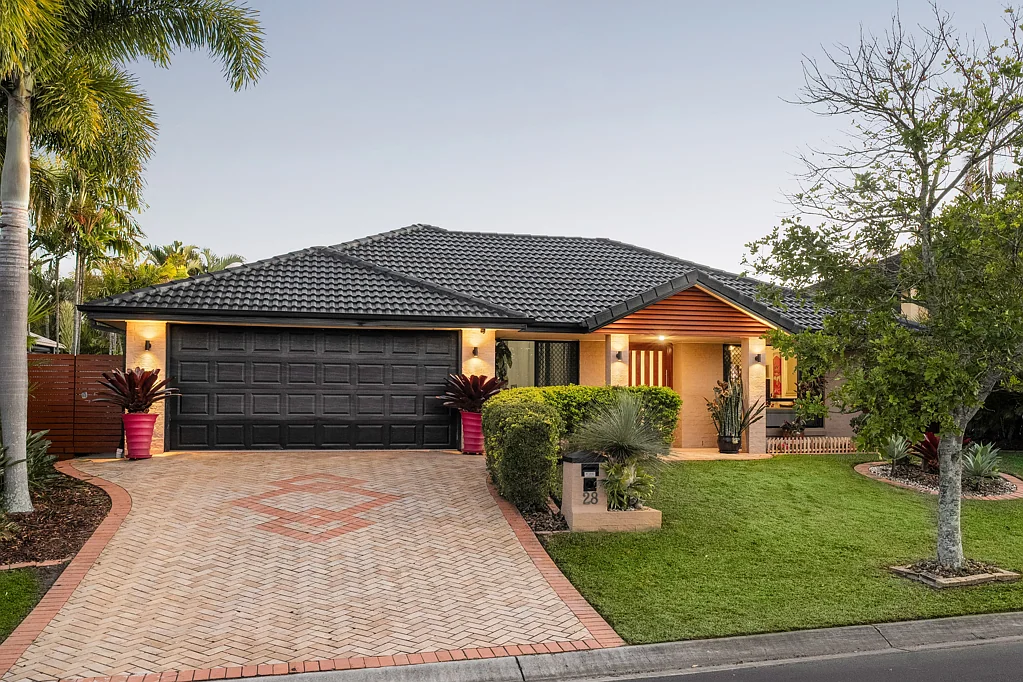 28 Dotterel Crescent, North Lakes, QLD 4509