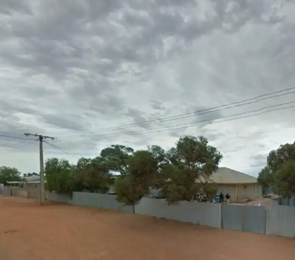 Coober Pedy 4 Bedroom WELL PRESENTED 4 BEDROOM HOME ON LARGE BLOCK