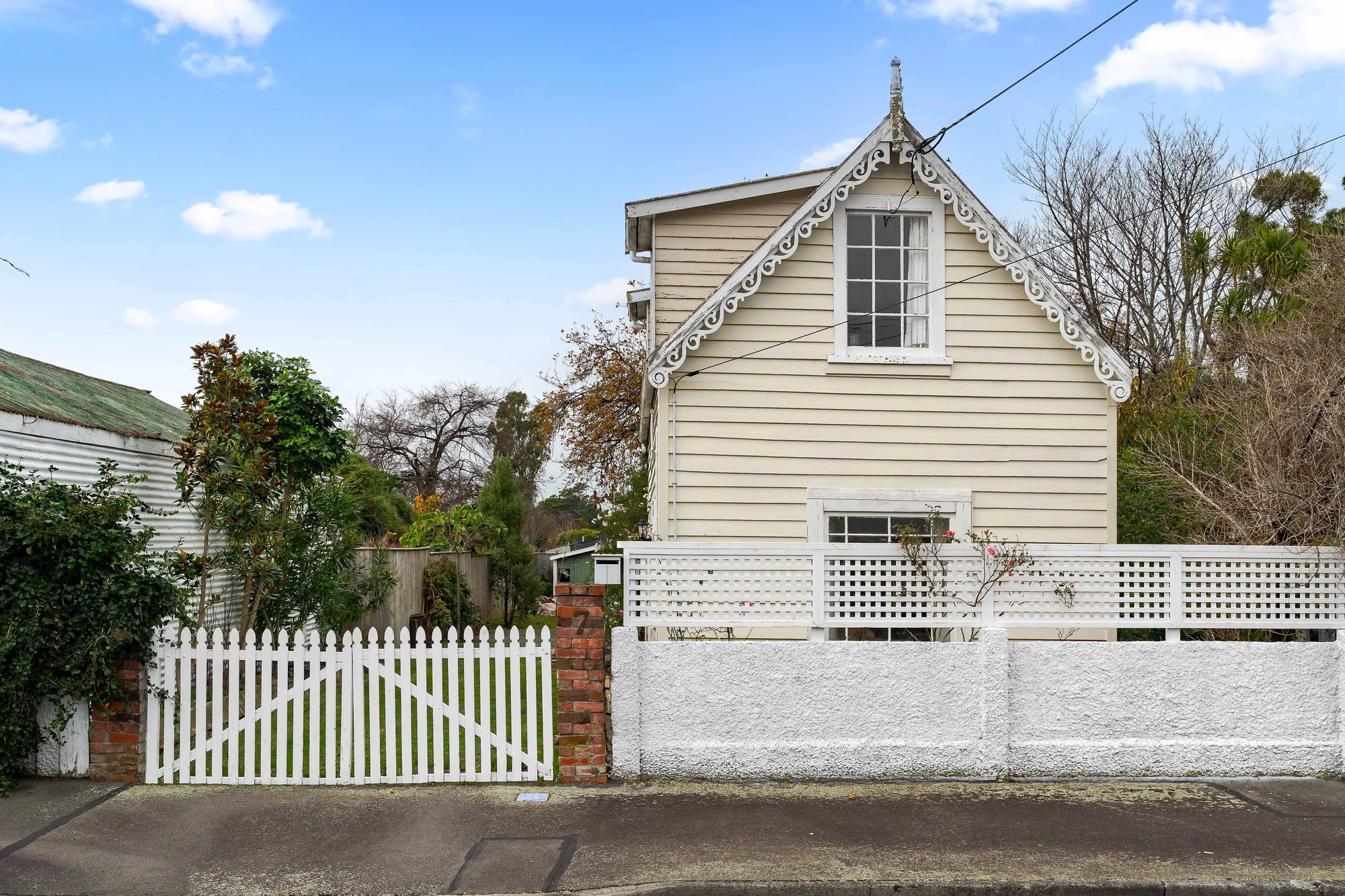 Featherston 3બેડરૂમ A Storybook Cottage with Timeless Charm