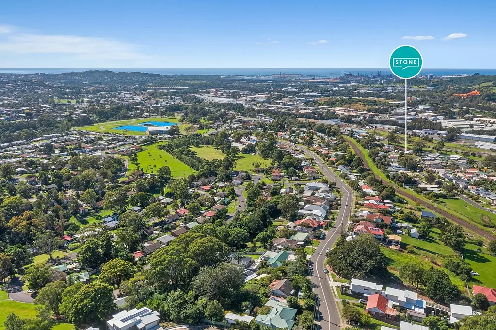 2 Thornbury Avenue, Unanderra, NSW 2526