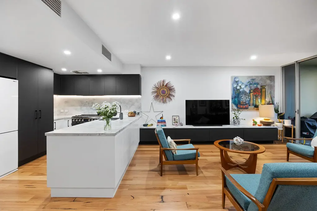 Adelaide 3ਬੈੱਡਰੂਮ Stunning Spacious & Fully Renovated With 2 Side By Side Car Parks + Parkland Views!