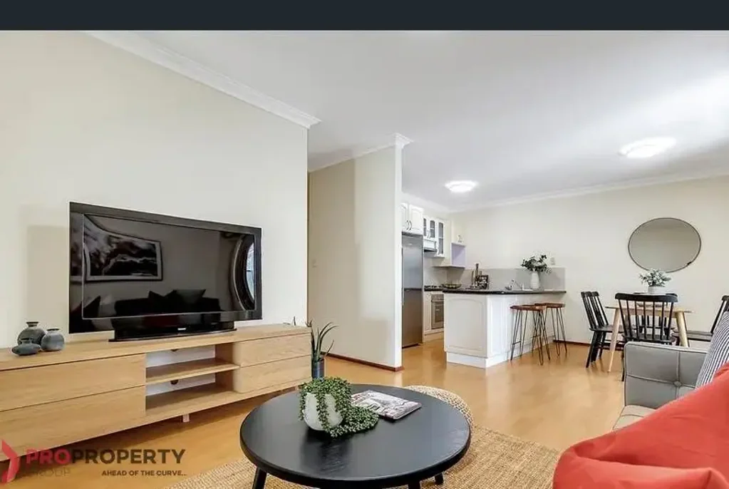 1/15 Newhaven Way, Nollamara, WA 6061