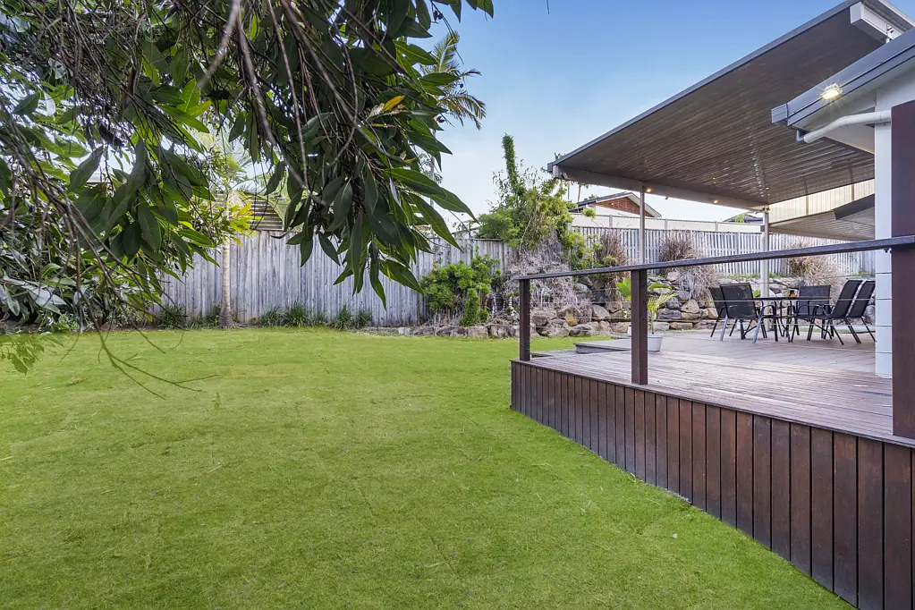 17 Nemo Street, Ashmore, QLD 4214
