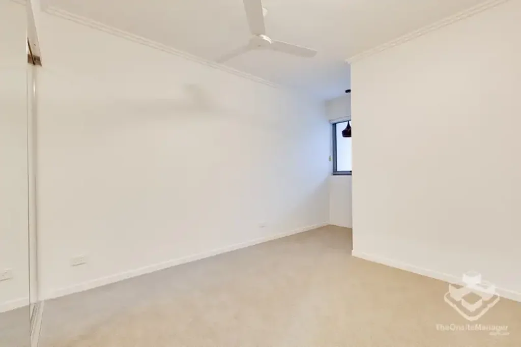 Spacious Apartment with sunny garden views! 2 Bedrooms | 2 Bathrooms | 1 Car Space