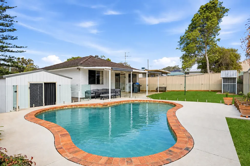 Campbelltown 4कमरा Renovated Four Bedroom Spacious family Home
