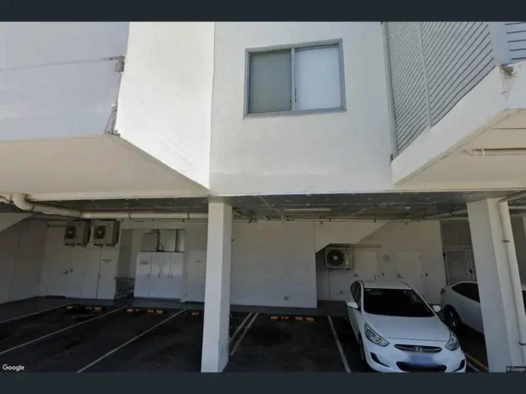 Studio Living in a Convenient Location
