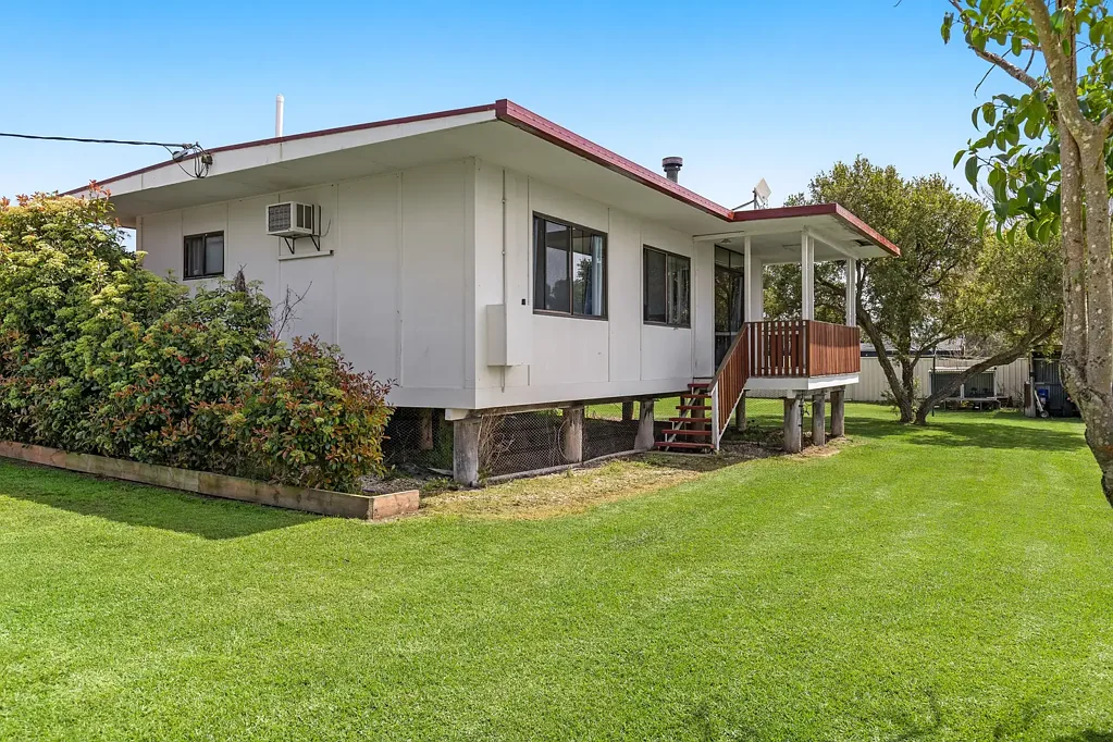 Pratten 2Kwarto Charming Cottage on Expansive 1012 sqm Block