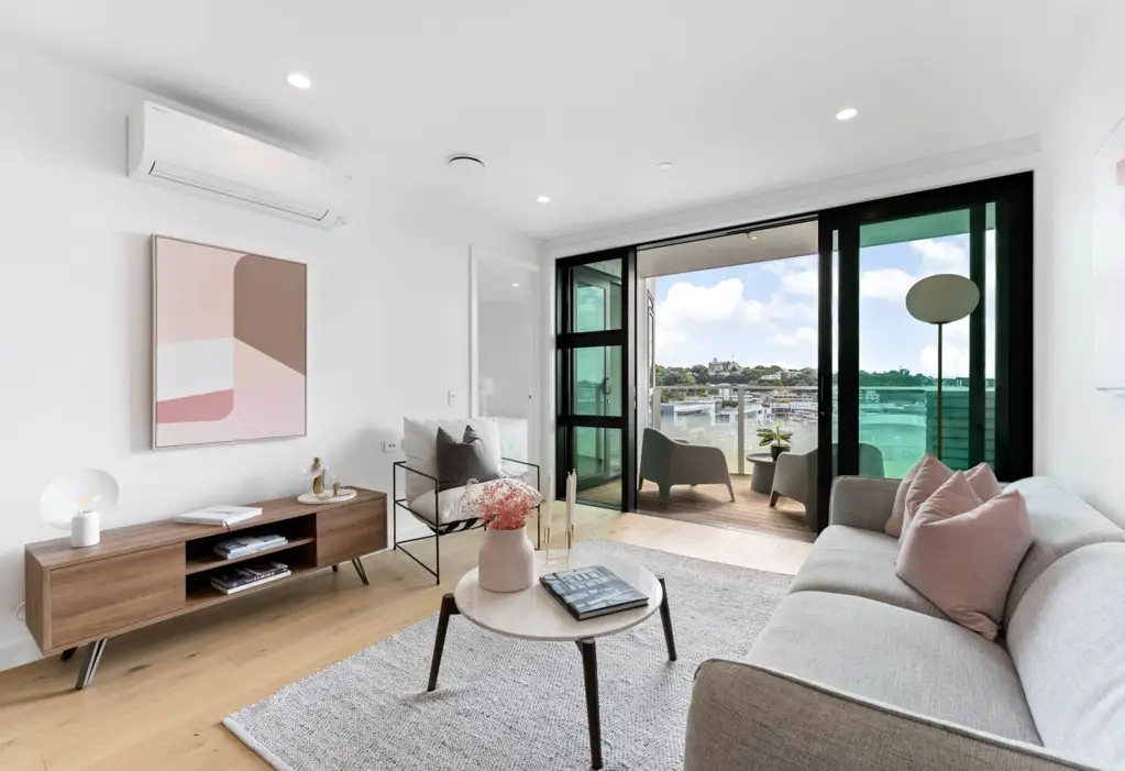 Modern Luxury - Unbeatable Location