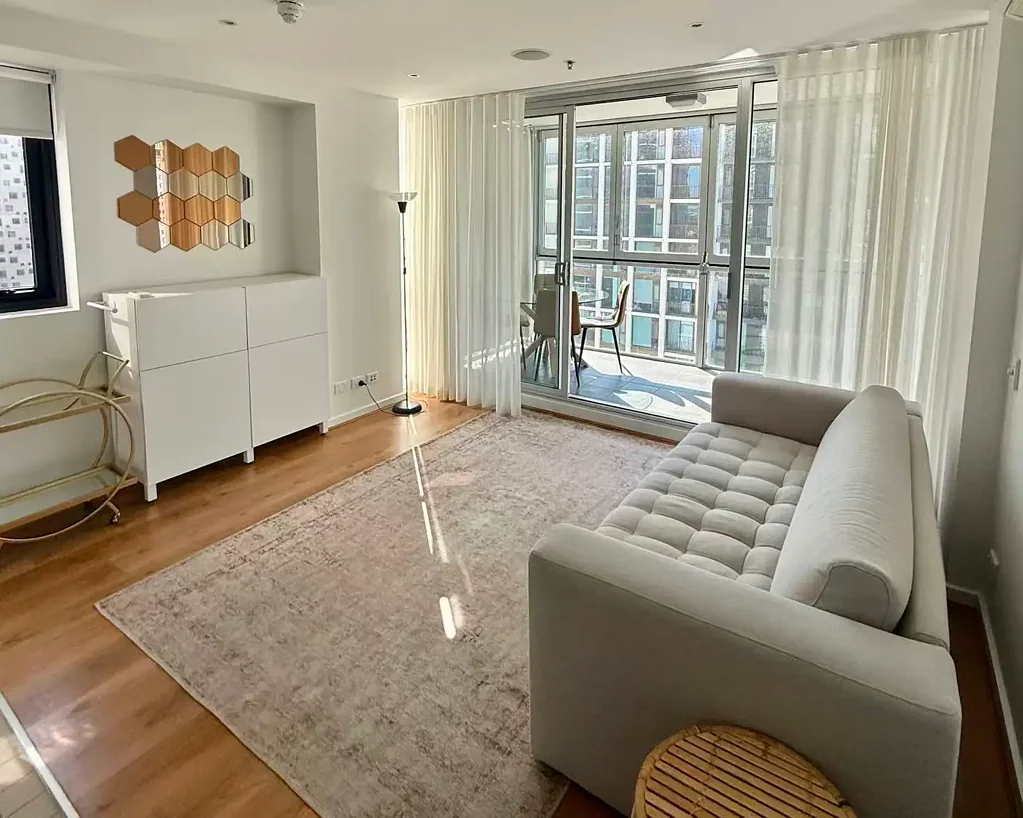 Fantastic Location - Modern Apartment with a Great City View!
