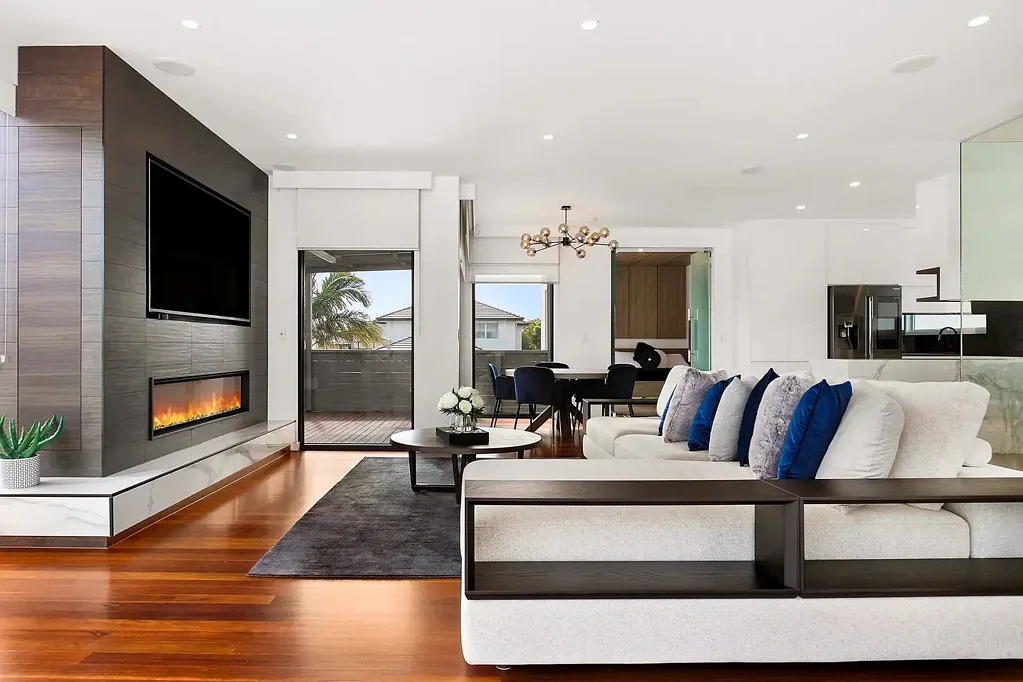 Mordialloc 4ห้องนอน Architectural Beachside Luxury with Bay Glimpses & Effortless Family Living