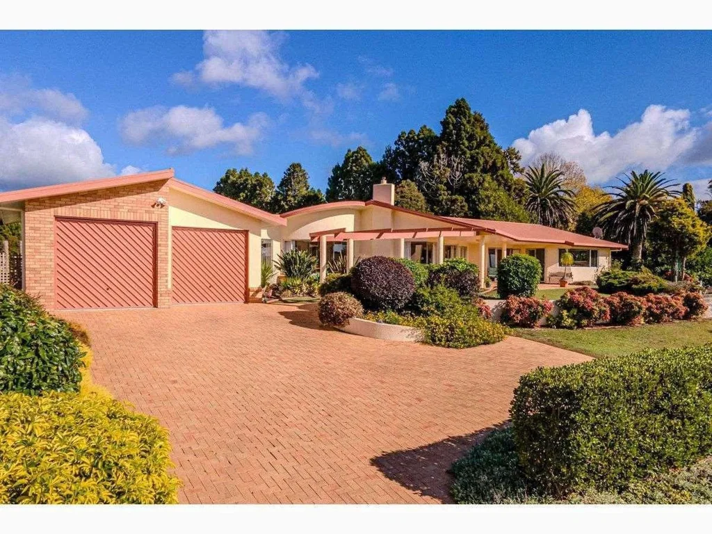 RETRO STYLE 3 BEDROOM HOME IN KERIKERI - $795.00/WEEK