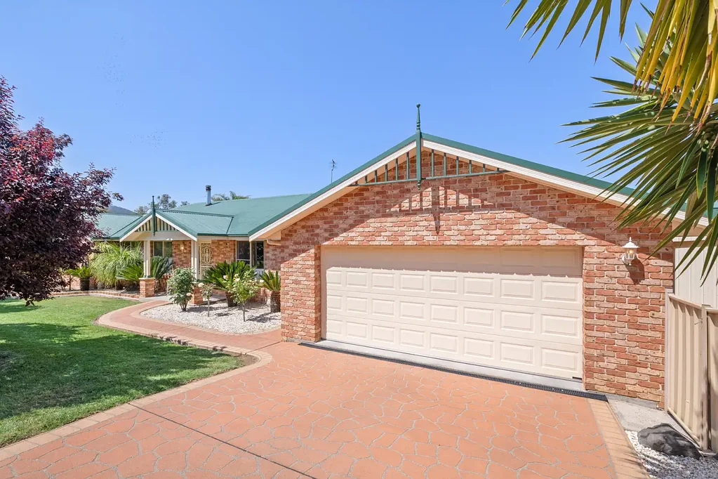 43 Campbell Road, Tamworth, NSW 2340