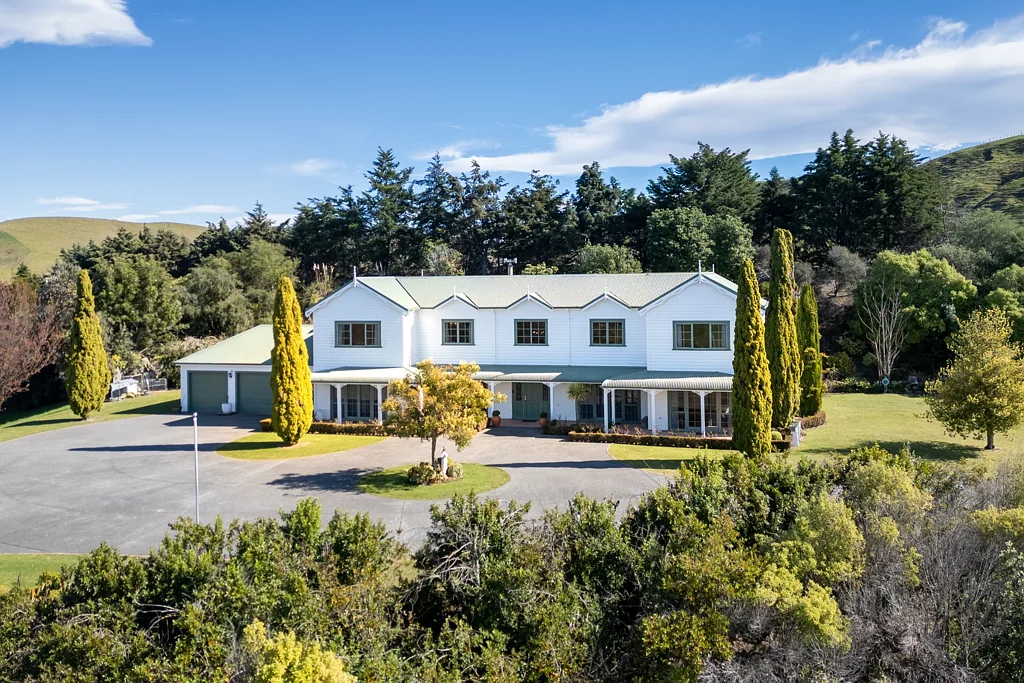 Puketapu Country Meets City — A Rare 158ha Opportunity