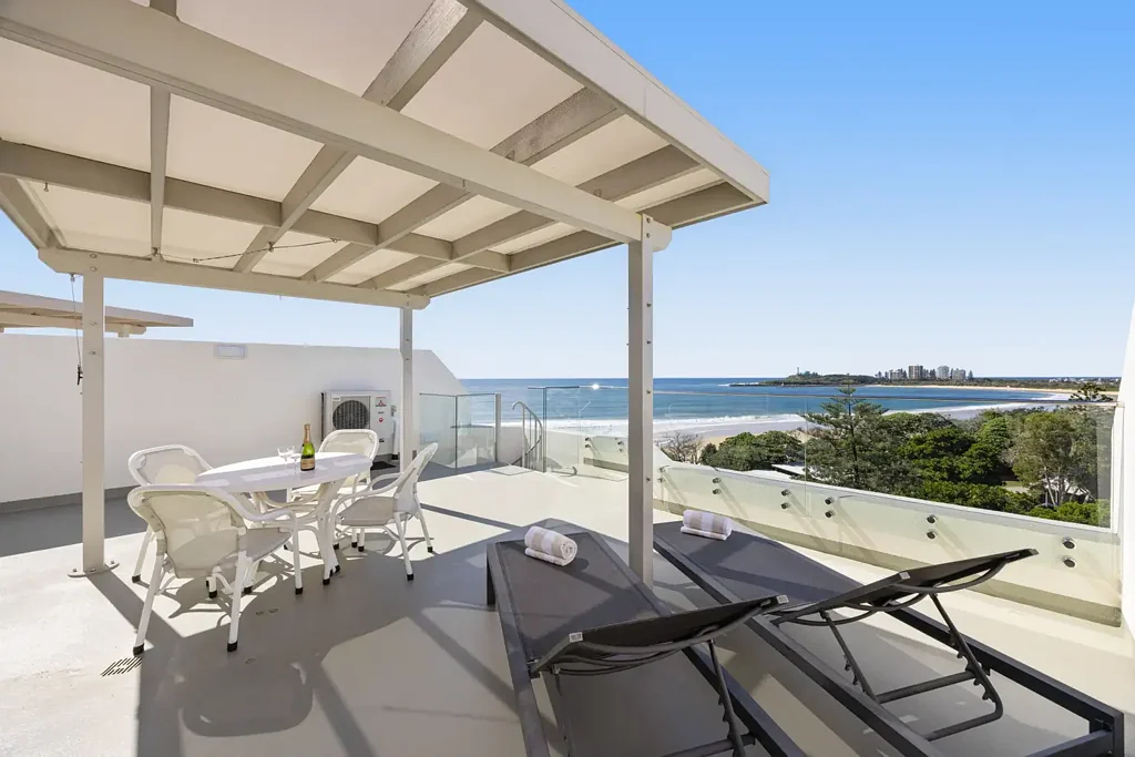 Mooloolaba 1ਬੈੱਡਰੂਮ ​Rare Mooloolaba Penthouse Opportunity with Exclusive Rooftop Terrace + OCEAN VIEWS!!!