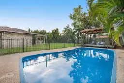 8 Clipper Court, Bucasia