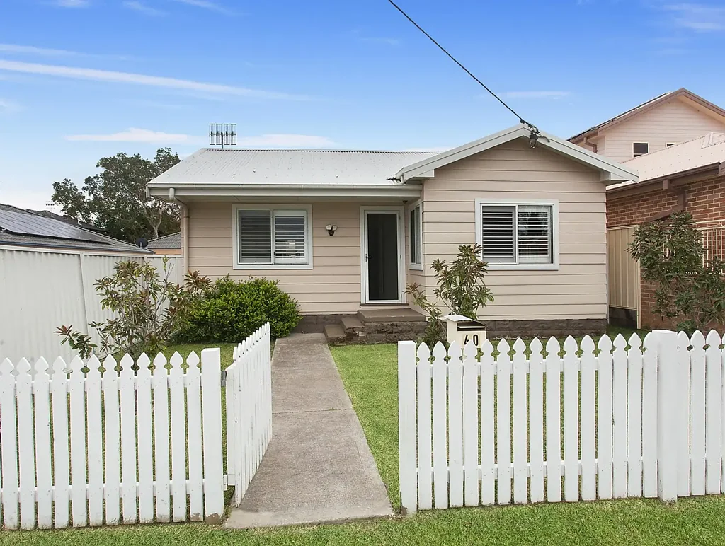 Convenient Coastal Living in the Heart of Long Jetty