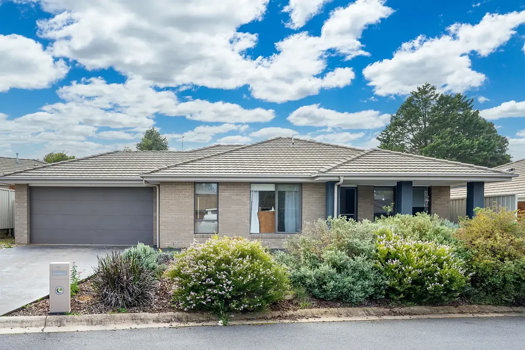 16 Brookfields Mews, Lavington, NSW 2641