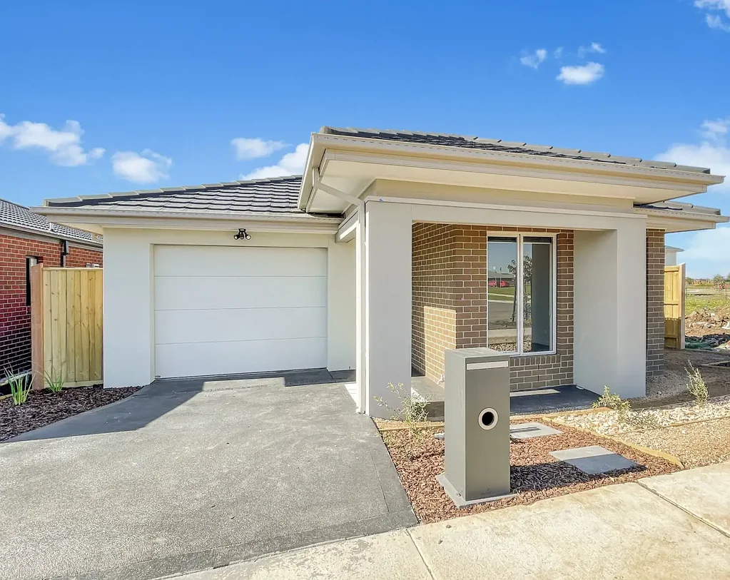 Brand New Modern Living in Werribee