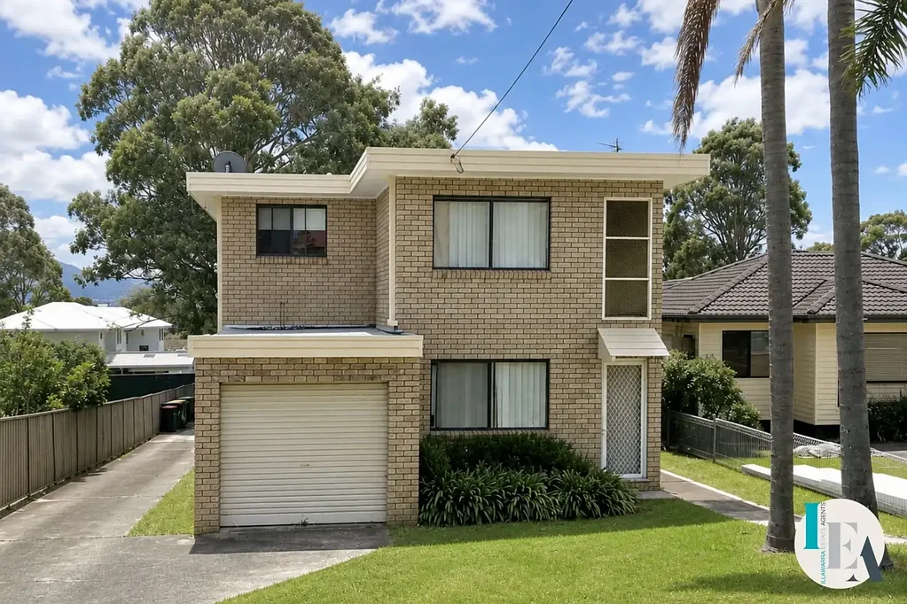 Bright & Spacious Top Floor Unit