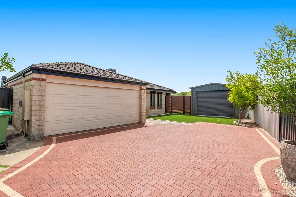 23 Pastrana Crescent, Port Kennedy, WA 6172