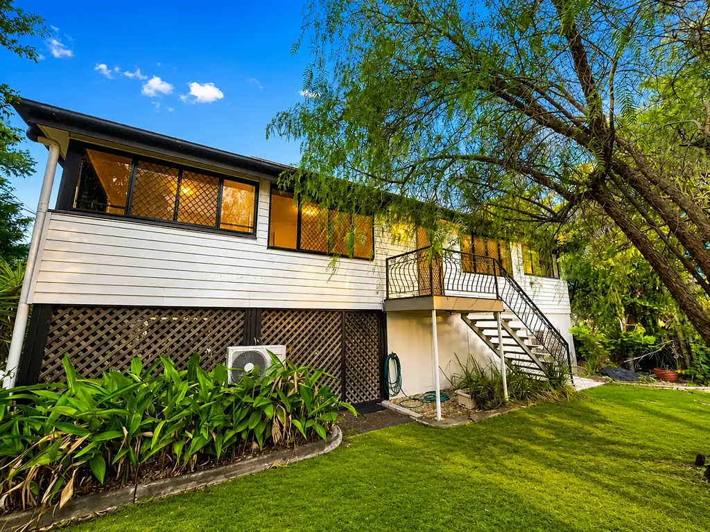 Spacious High-Set Living in Prime Park Avenue Location