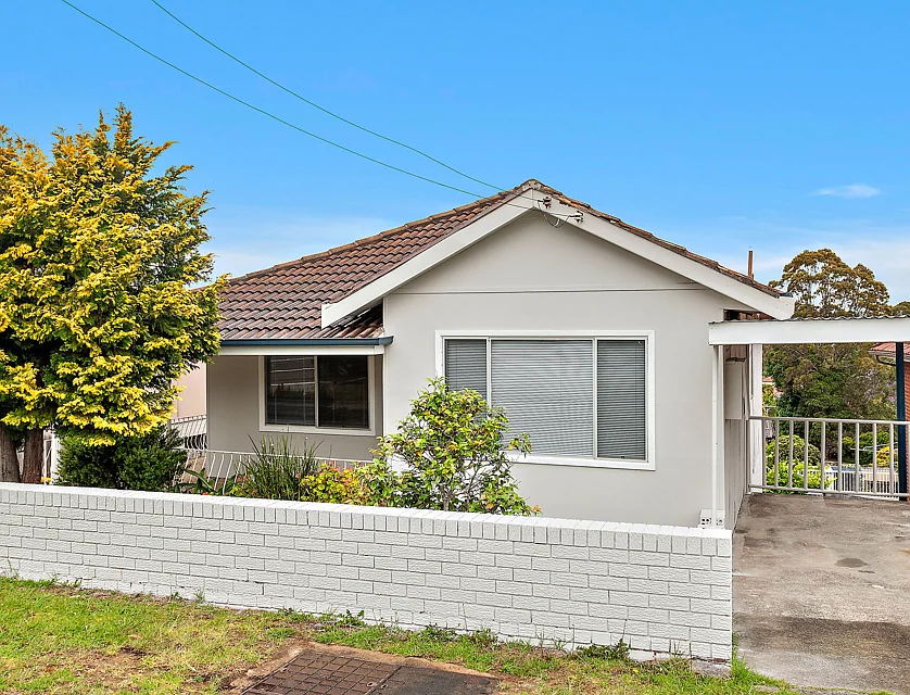 17 Mount Keira Road, West Wollongong, Wollongong - Greater Region, 3 chambres, 1 salles de bain, House