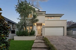 99 Rothschild Avenue, Rosebery