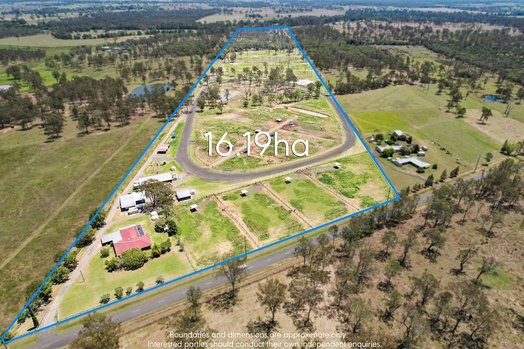 Peak Crossing 6chambre PURPOSE BUILT EQUESTRIAN ESTATE / 40 ACRES