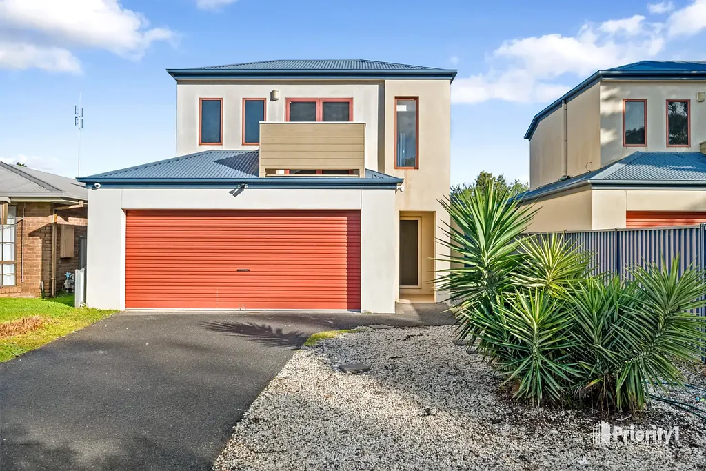 Strathdale 4Phòng ngủ SPACIOUS STRATHDALE LIVING WITH FLEXIBLE FAMILY APPEAL