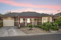 2 Marner Avenue, Hillside