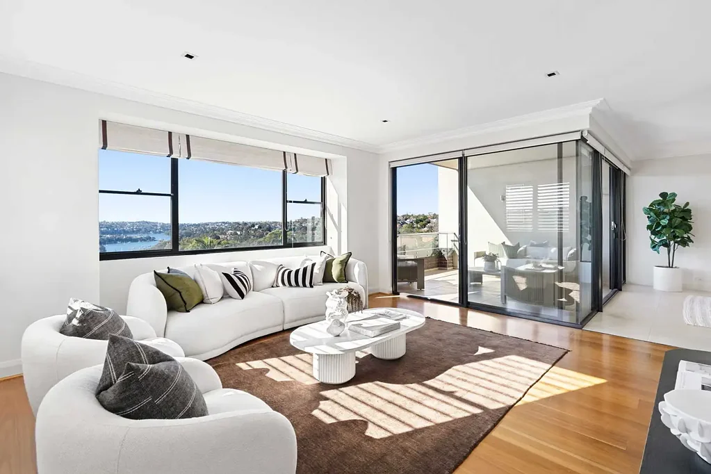 Cremorne 3कमरा Boutique apartment with water views, close to village convenience