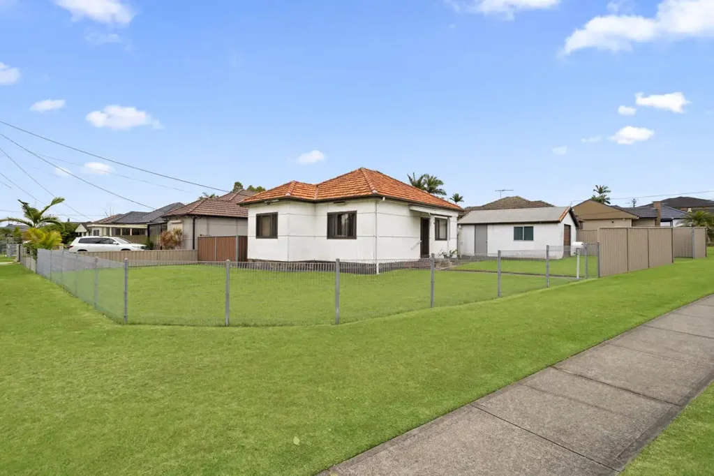 1 Hunt Street, Guildford, NSW 2161