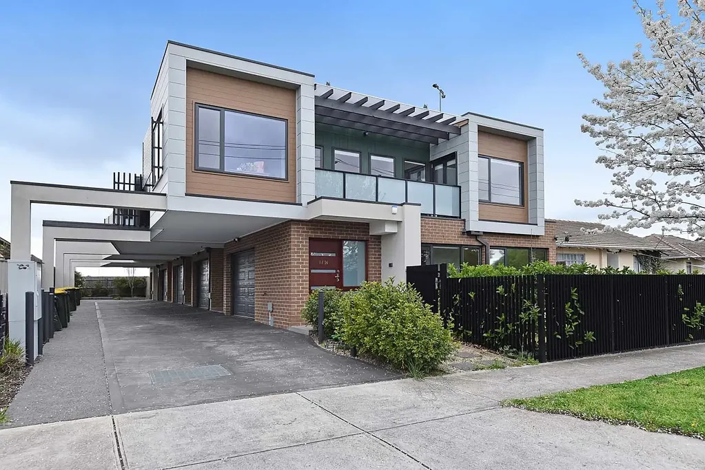 Reservoir 2 Slaapkamer A SMART START OR SAVVY INVESTMENT