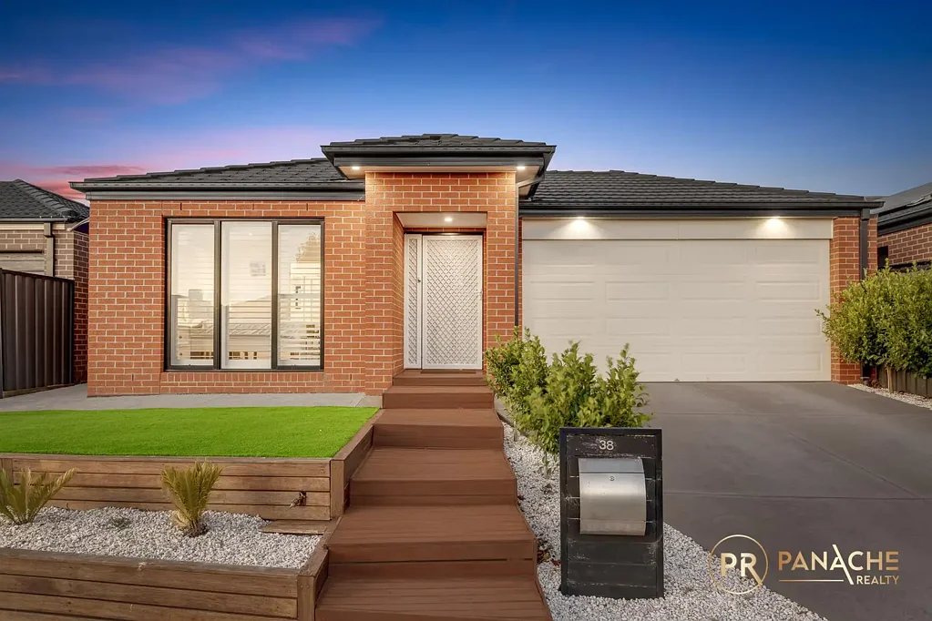 Stunning Family Home In The Premium Location Of Truganina
