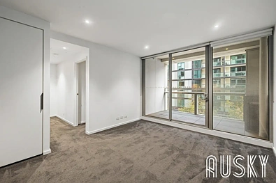 Melbourne 1房 Miele电器现代厨房 河景卧室内置柜 SPA健身房 设施齐全 中心地带便利生活 Stylish  One-Bedroom Apartment at 888 Collins