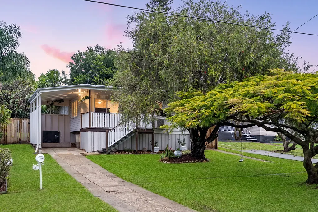 Oxley 3Habitaciones CHARMING FAMILY HOME IN BLUE CLIP LOCATION