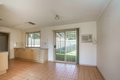 2/12 OAKMONT CIRCUIT, West Wodonga, VIC 3690, 2房, 1浴, Townhouse