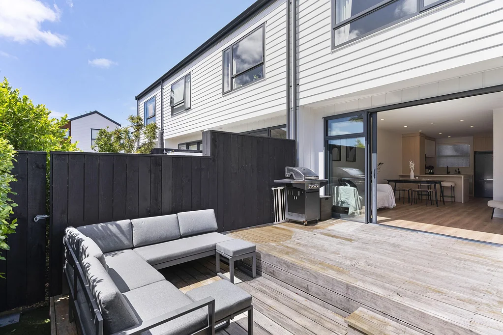 Birkdale 2房  SOLD by Rochelle & Ashley