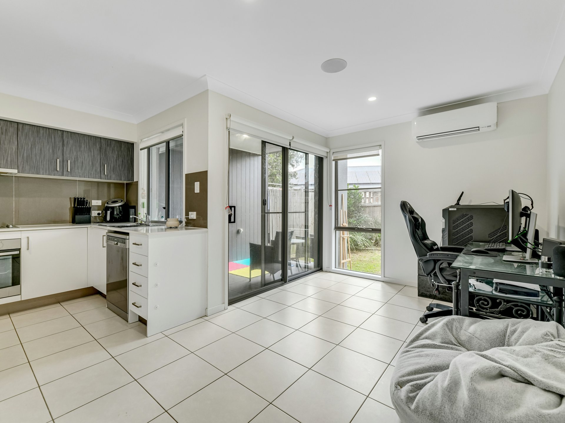 UNIT 2 22 WINDSOR ST, FLAGSTONE QLD 4280, 0房, 0浴, House