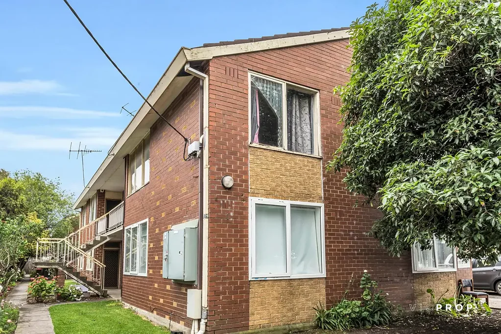 Albion 2ਬੈੱਡਰੂਮ CONVENIENTLY LOCATED FIRST FLOOR SOLID BRICK HOME