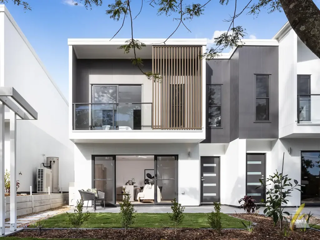 Kenmore 4ਬੈੱਡਰੂਮ Hyde Park Terraces 
Brand New soon to be completed 3 and 4 Bedroom Townhomes
Walk to schools and shops, perfect location