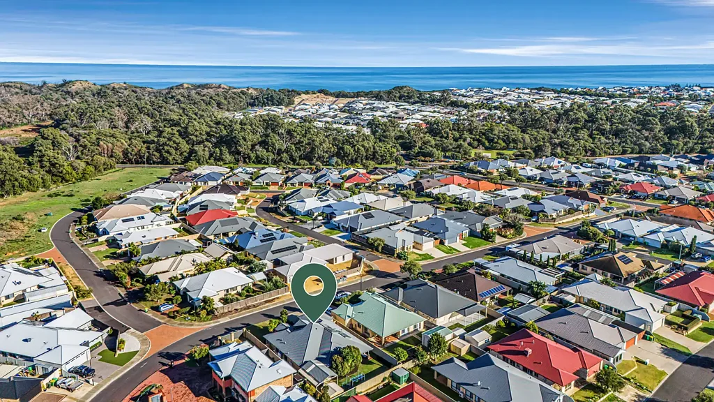 17 Diamond Street, Dalyellup, WA 6230