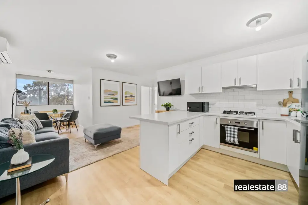 203E/25 Herdsman Parade, Wembley, WA 6014