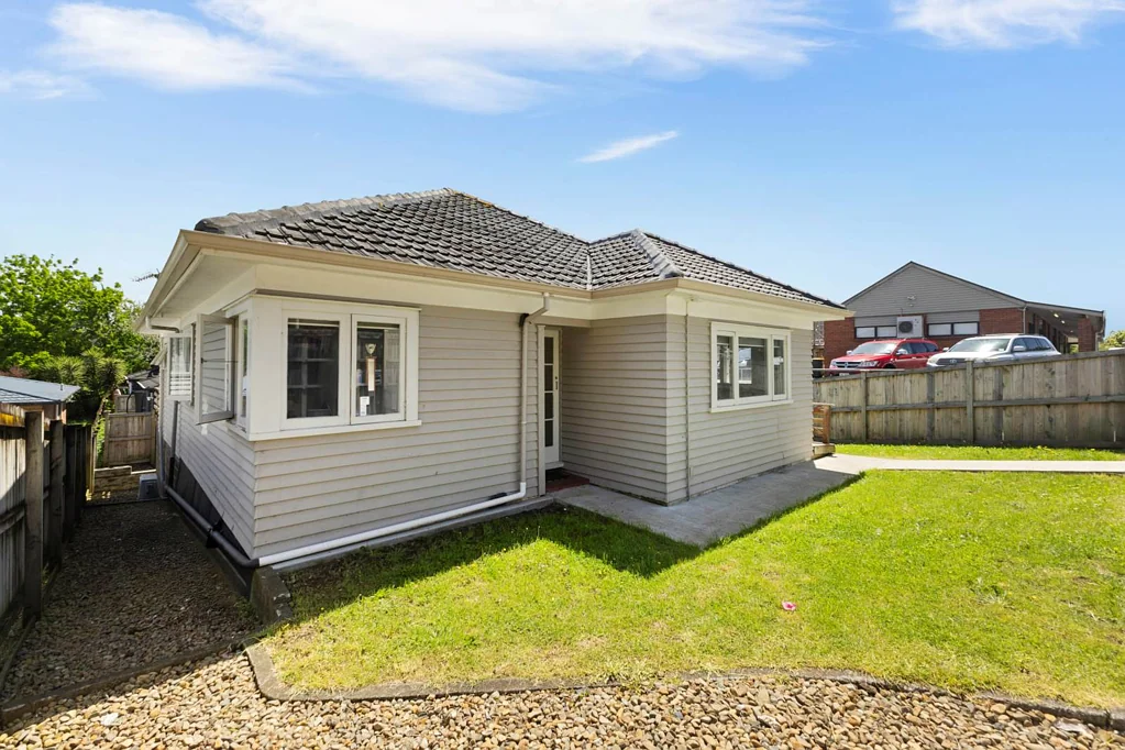 Pukekohe 3कमरा Investment Opportunity in Prime Pukekohe