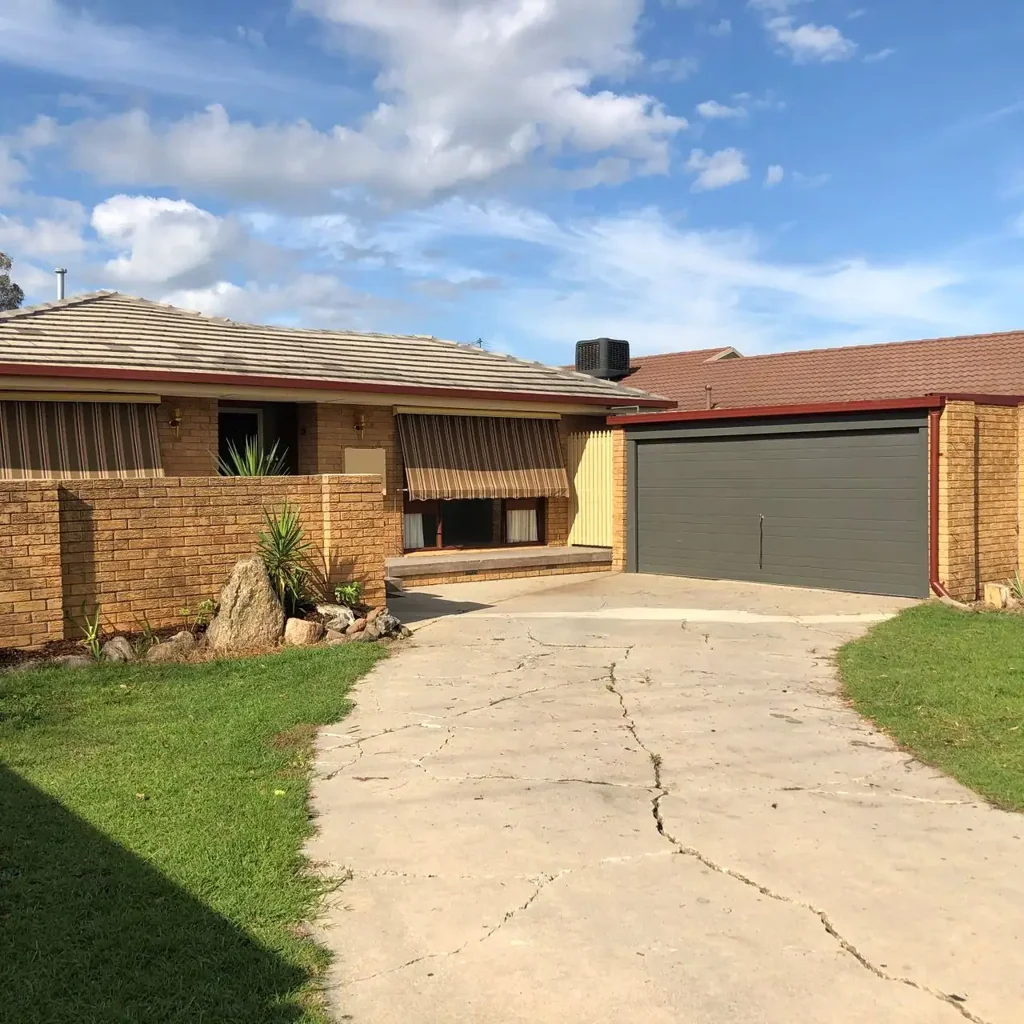 334 Parkland Crescent, Lavington, NSW 2641