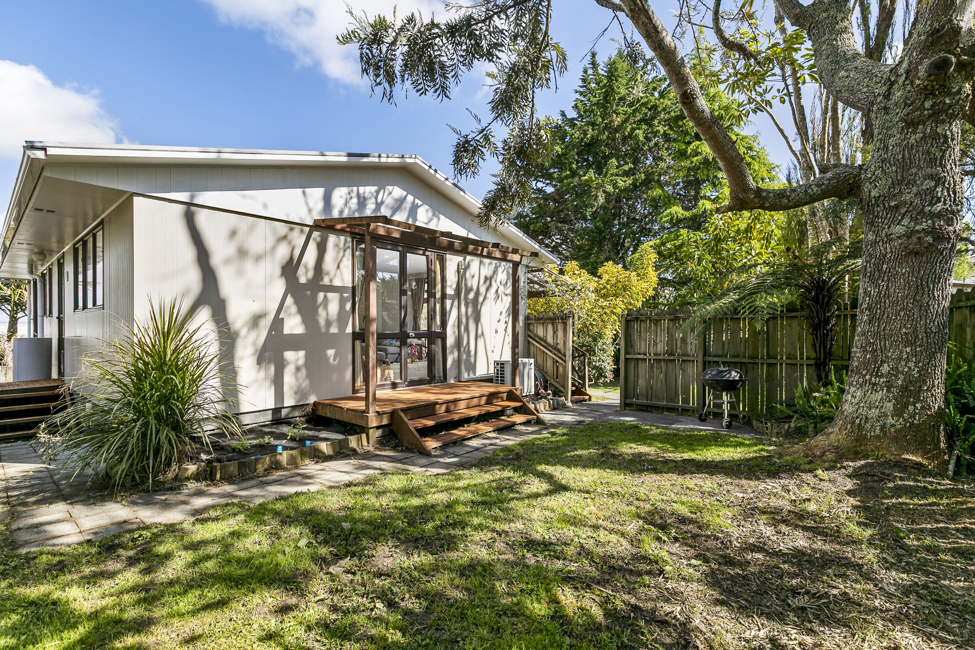 7 Cyril Crescent, West Harbour, Auckland - Waitakere, 3 Schlafzimmer, 1 Badezimmer